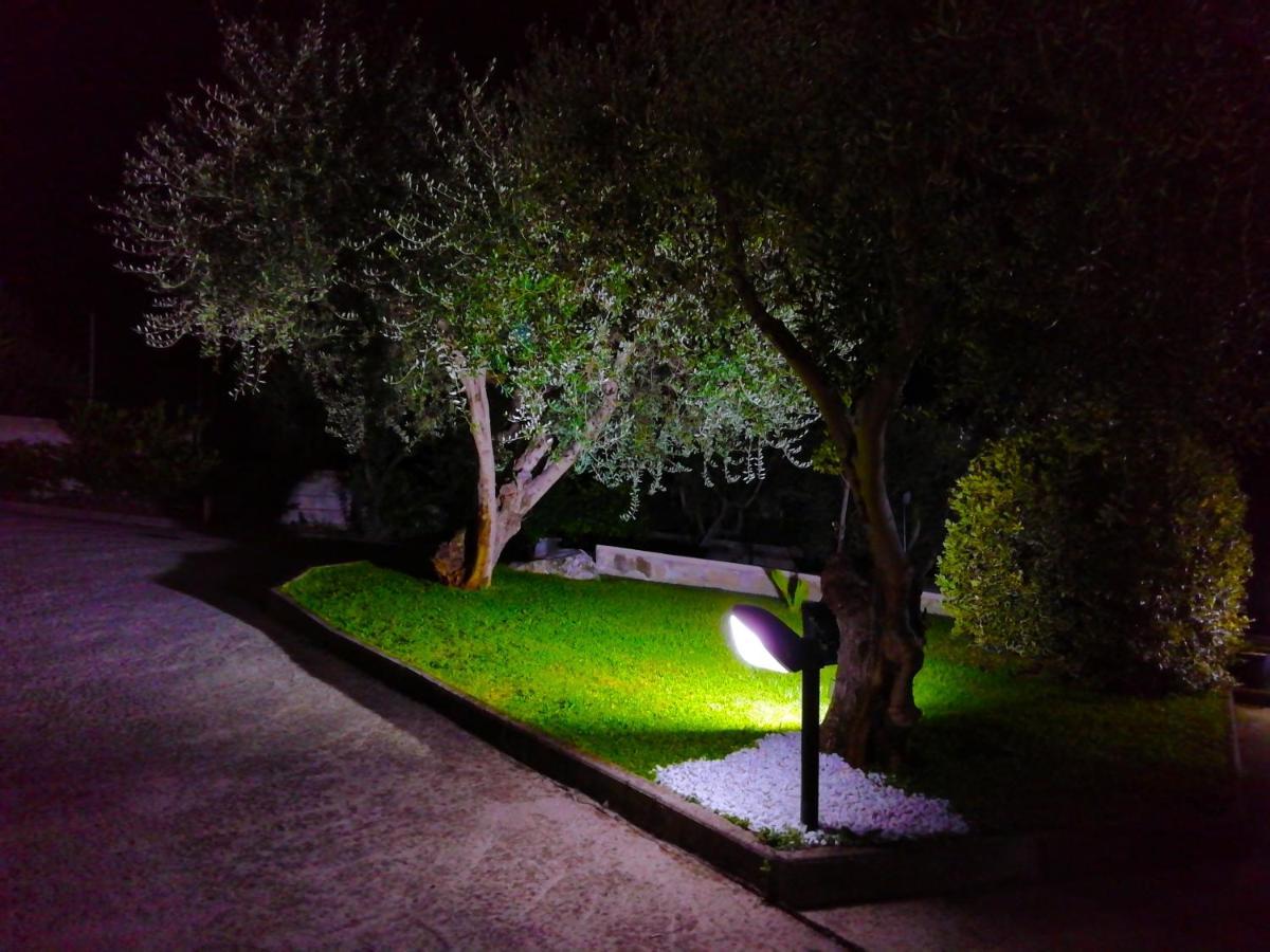B&B Maison Villa Vittorio Avella Exterior foto