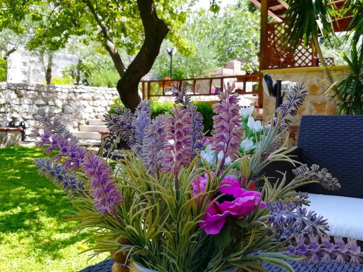 B&B Maison Villa Vittorio Avella Exterior foto